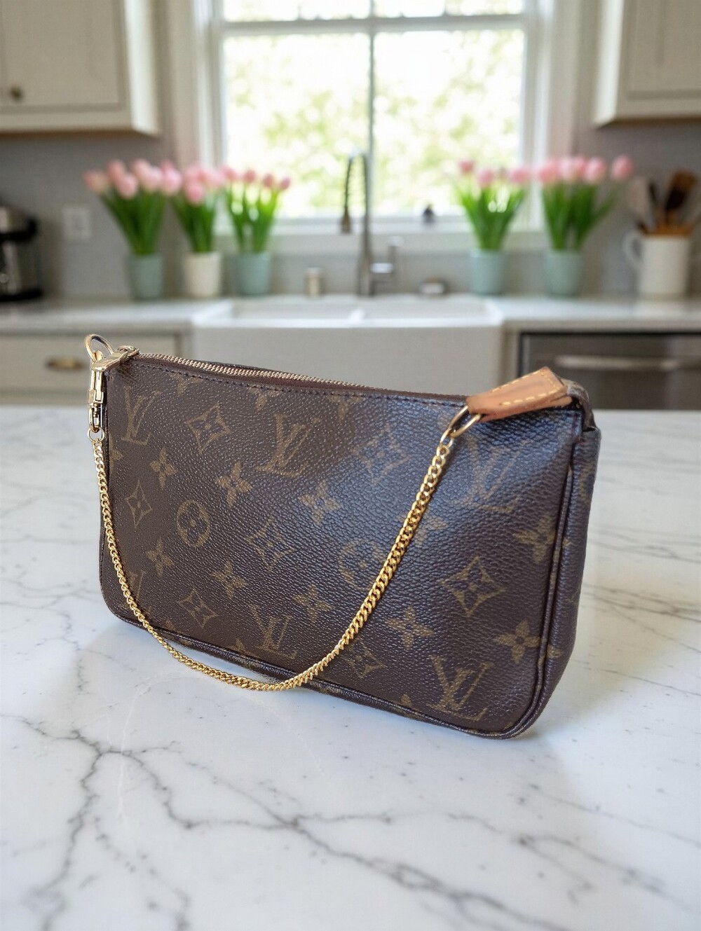 Louis Vuitton Pochette Accessoires Monogram Vintage Y2K ✨EUC - Picture 8 of 14